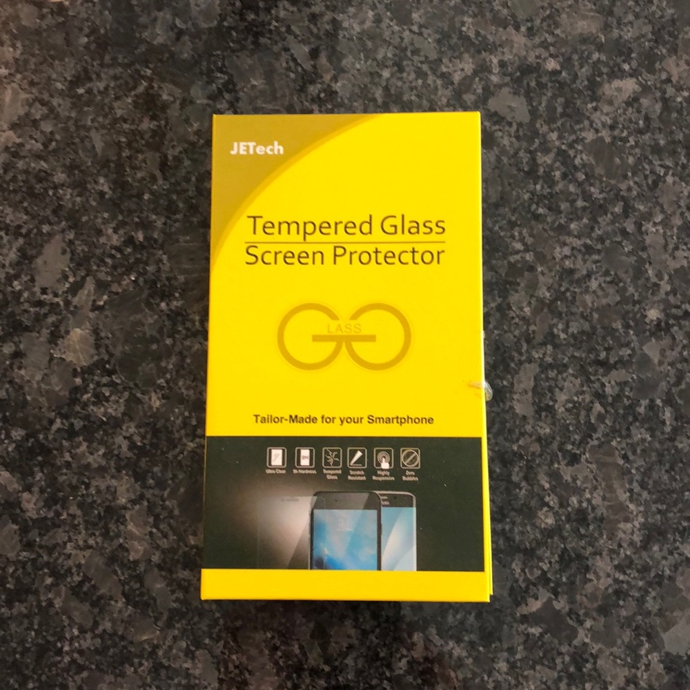iPhone 6 Plus or 7 Plus screen protector
